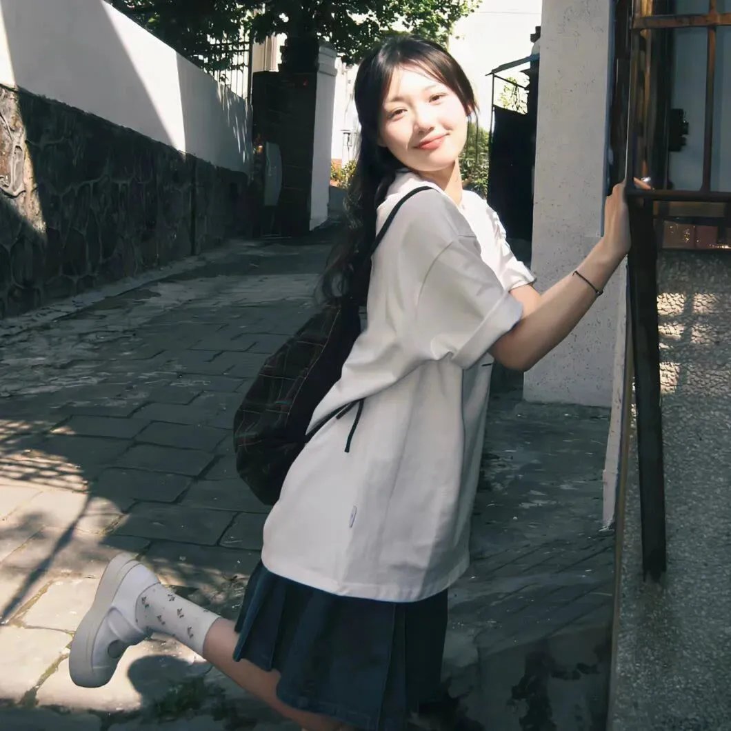 惠美李艺彩派 海报